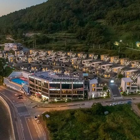 Arte Resort Spa & Pool Villa Sacheon Dış mekan fotoğraf